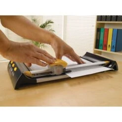 Rogneuse Fellowes - Neutron Plus A4 -Bureau Produits Magasin AIG2001223